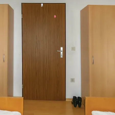 Two-bedroom In Apartamento *